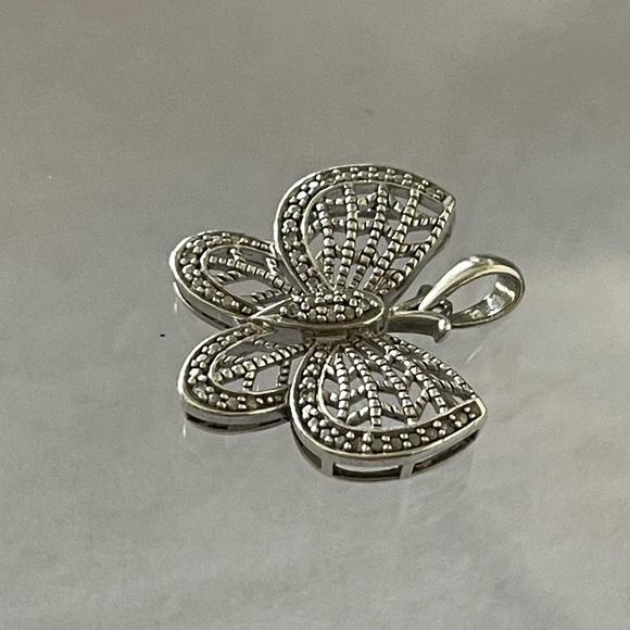 Vintage filigree, Sterling, silver butterfly pendant diamonds - Picture 4 of 12
